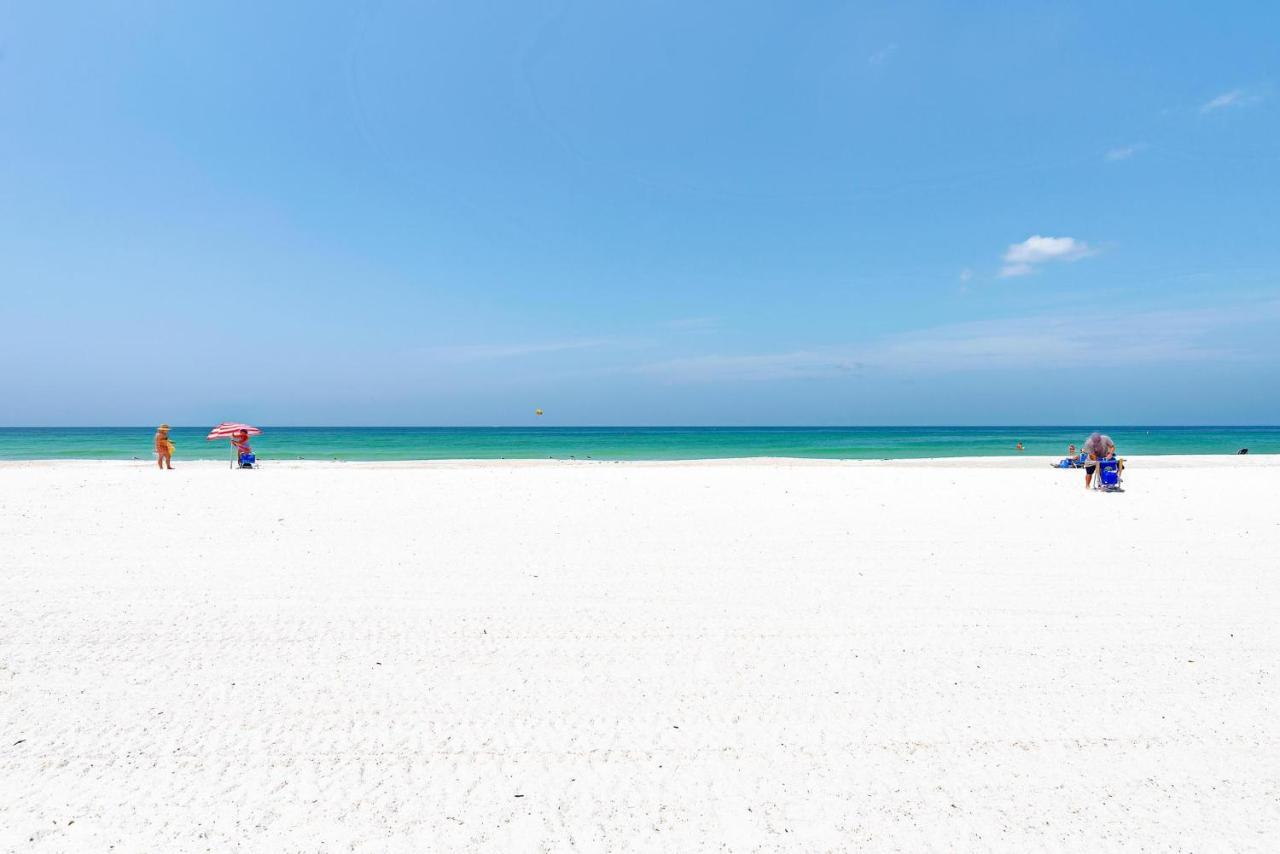 Anna Maria Island Runaway Tropical Dream-One Minute Walk To The Beach-Heated Pool Bradenton Beach Exterior foto