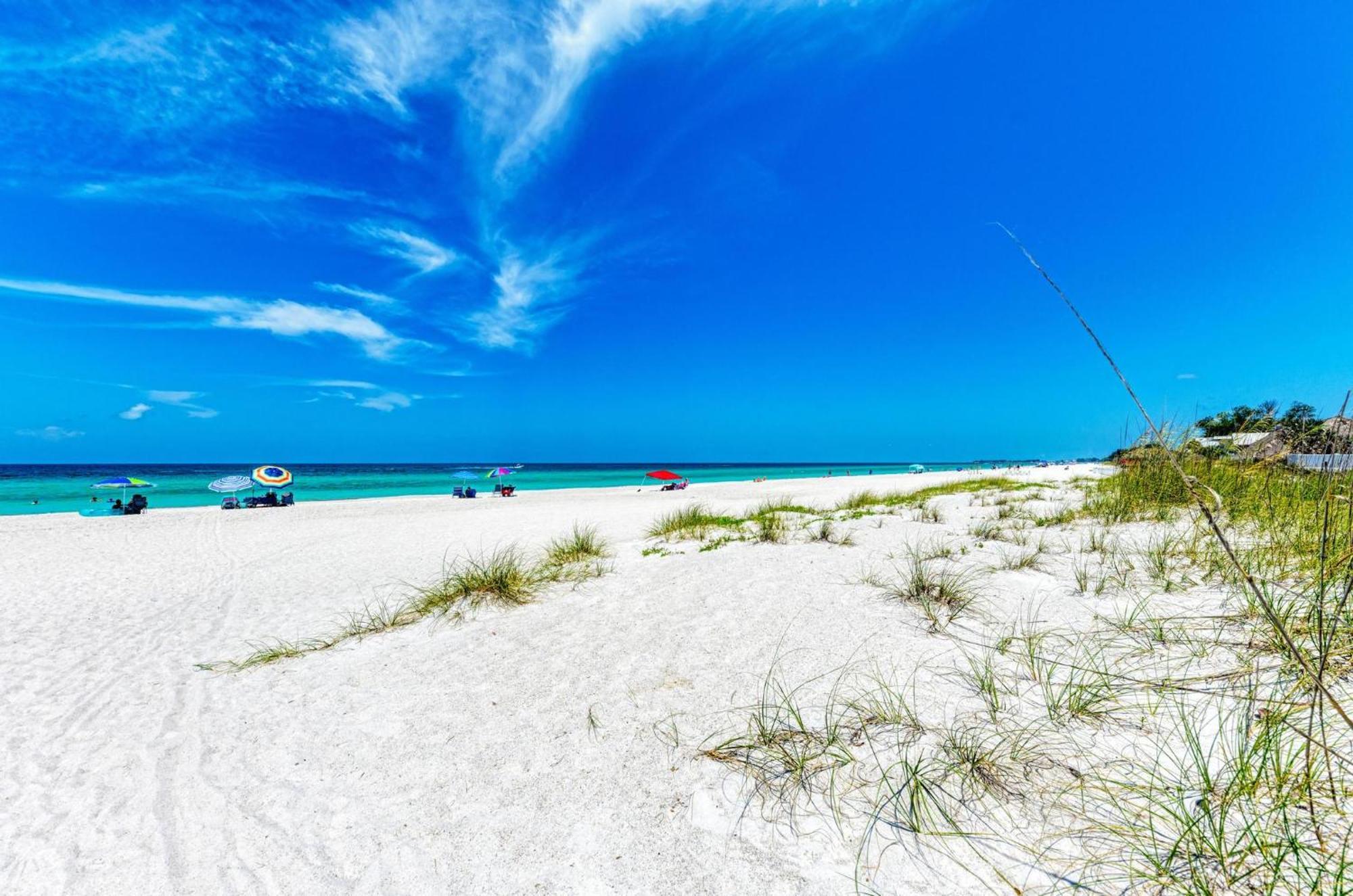 Anna Maria Island Runaway Tropical Dream-One Minute Walk To The Beach-Heated Pool Bradenton Beach Exterior foto
